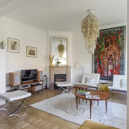Spacious And Luminous 2br Near Center - Welkeys