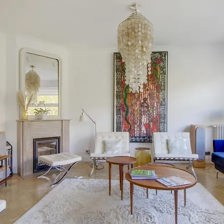 Spacious And Luminous 2br Near Center - Welkeys